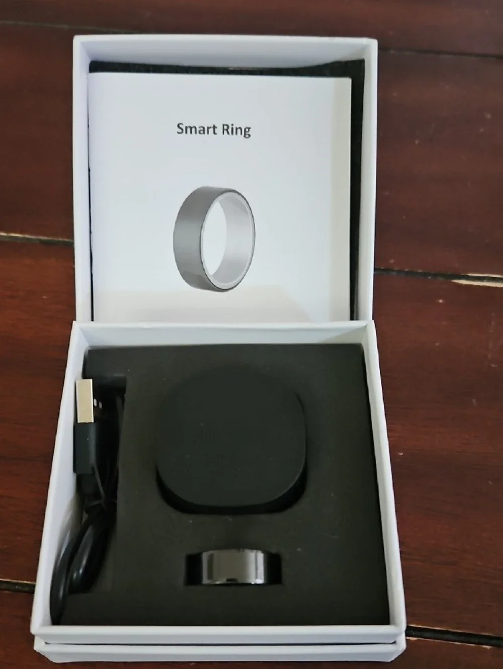SO+ Smart Health Rings in Black and White
